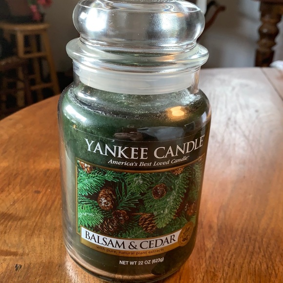 Yankee Candle Company Green Balsam & Cedar Brand New Jar Candle
